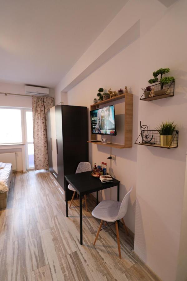 Charming Cozy Studio - Old Town - Free Minibar Apartment บูคาเรสต์ ภายนอก รูปภาพ