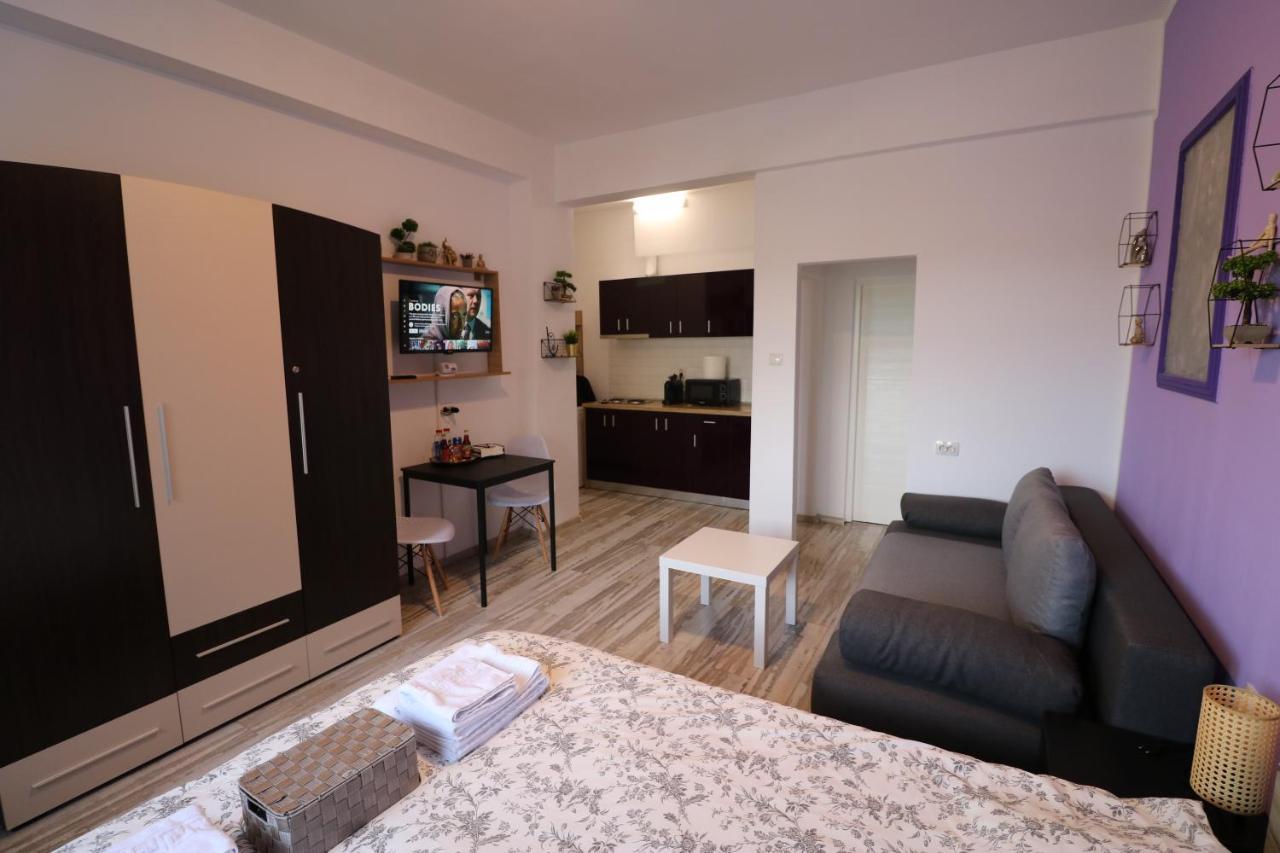 Charming Cozy Studio - Old Town - Free Minibar Apartment บูคาเรสต์ ภายนอก รูปภาพ