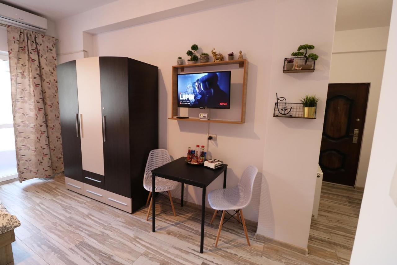 Charming Cozy Studio - Old Town - Free Minibar Apartment บูคาเรสต์ ภายนอก รูปภาพ
